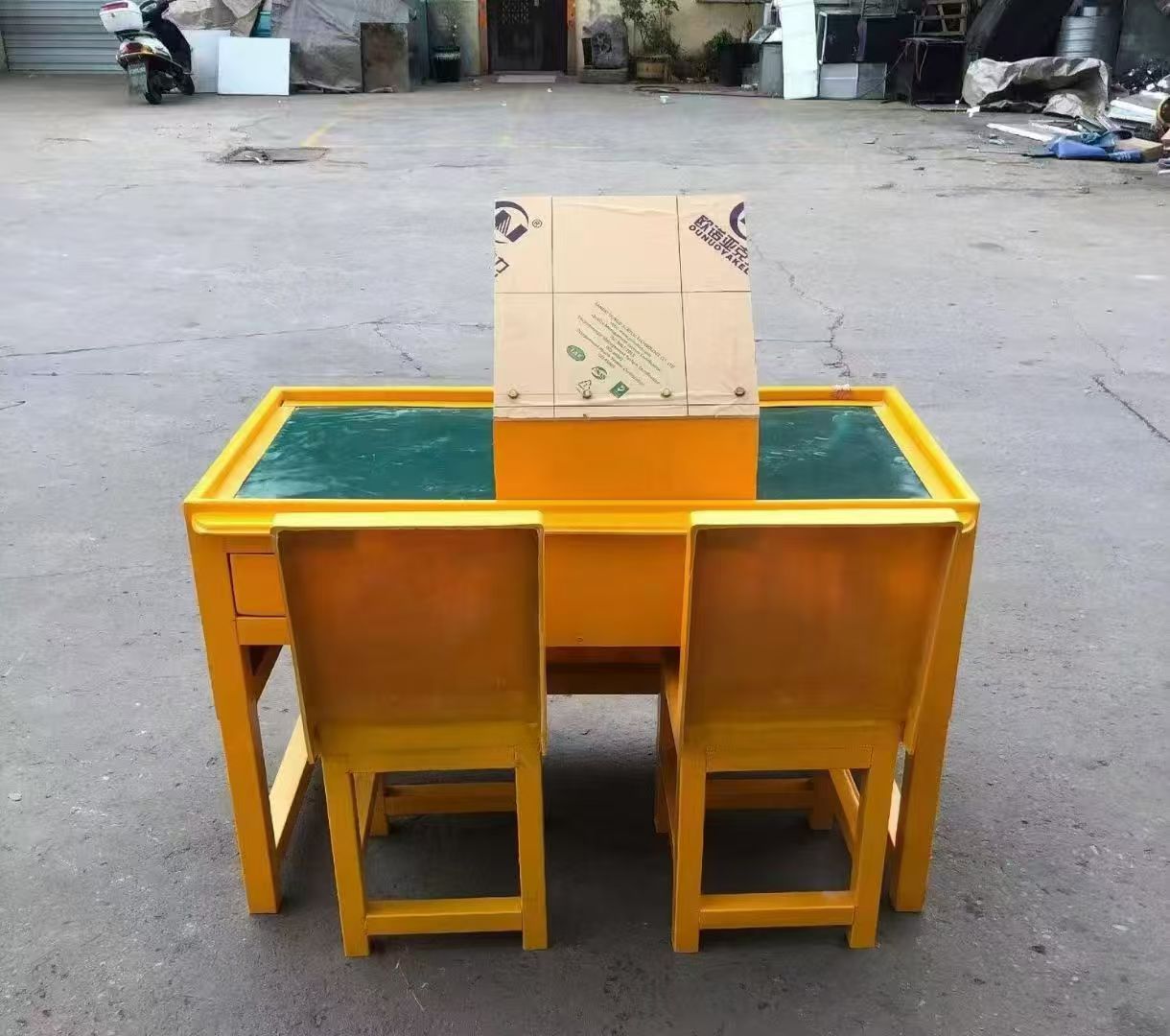 磴口防静电导通桌井下煤矿火工品发放桌：危险品流转的安全守护者